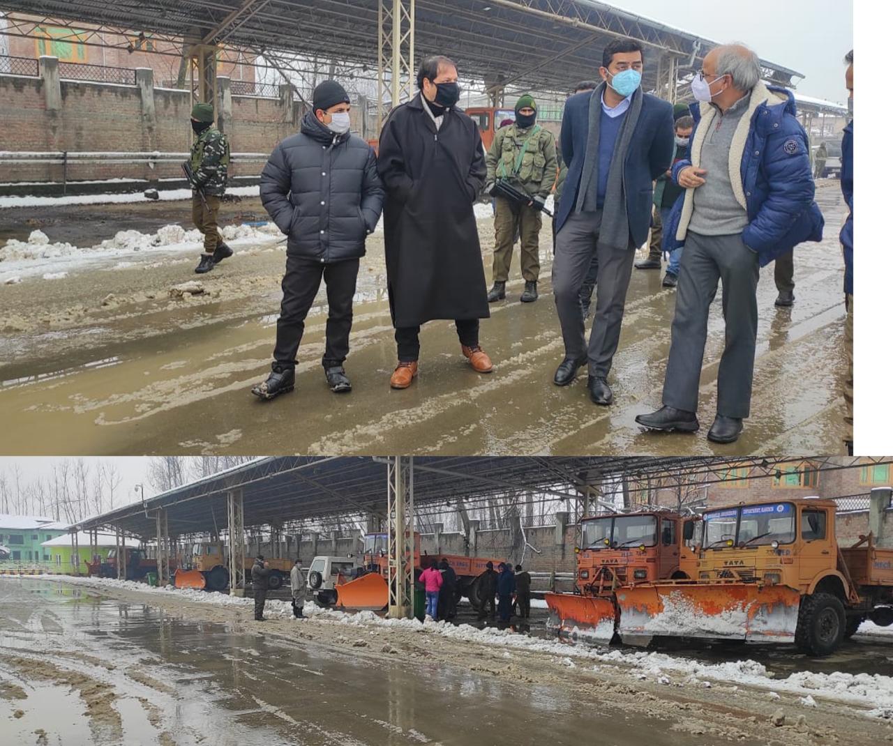 DC Srinagar reviews snow clearance, response system