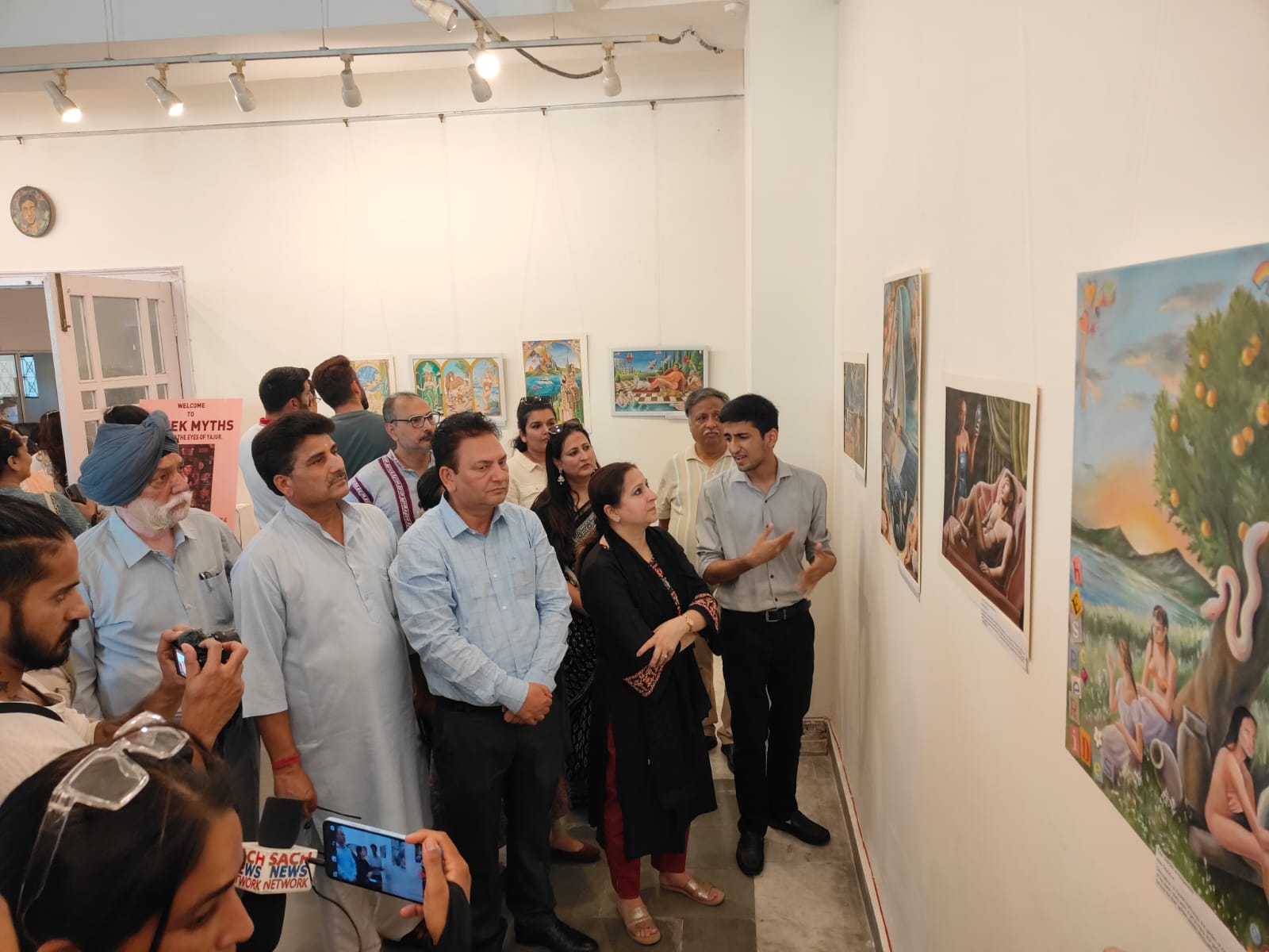 3-Day Painting Exhibition by Yajur Mahajan inaugurated at Kala Kendra .