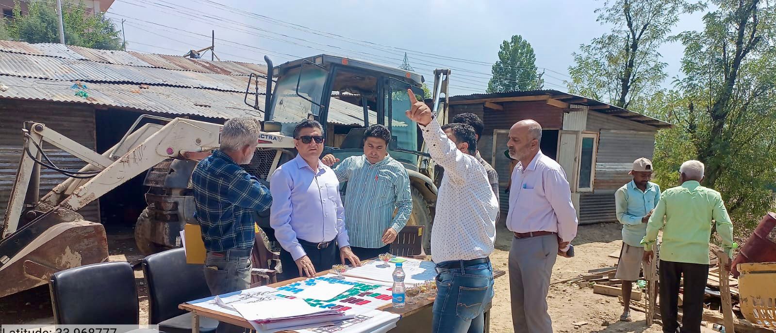 RRC reviews progress of ongoing works on Transit accommodations for PM Package employees across Kashmir.