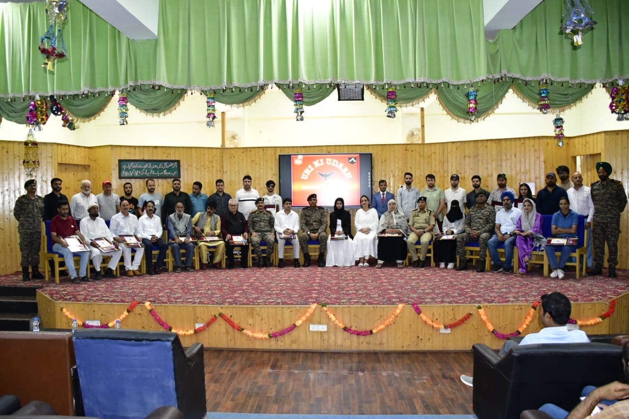 25 LOCAL CITIZENS AWARDED CERTIFICATE OF APPRECIATION AT ‘URI KI UDAAN’ AWARDS CEREMONY AT URI.