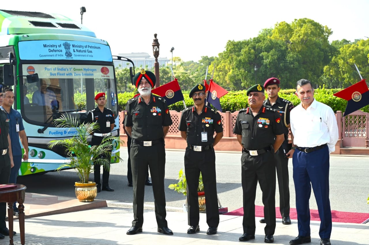 “OLIVE GREEN – GOING GREEN” INDIAN ARMY RECEIVES FIRST HYDROGEN BUS.