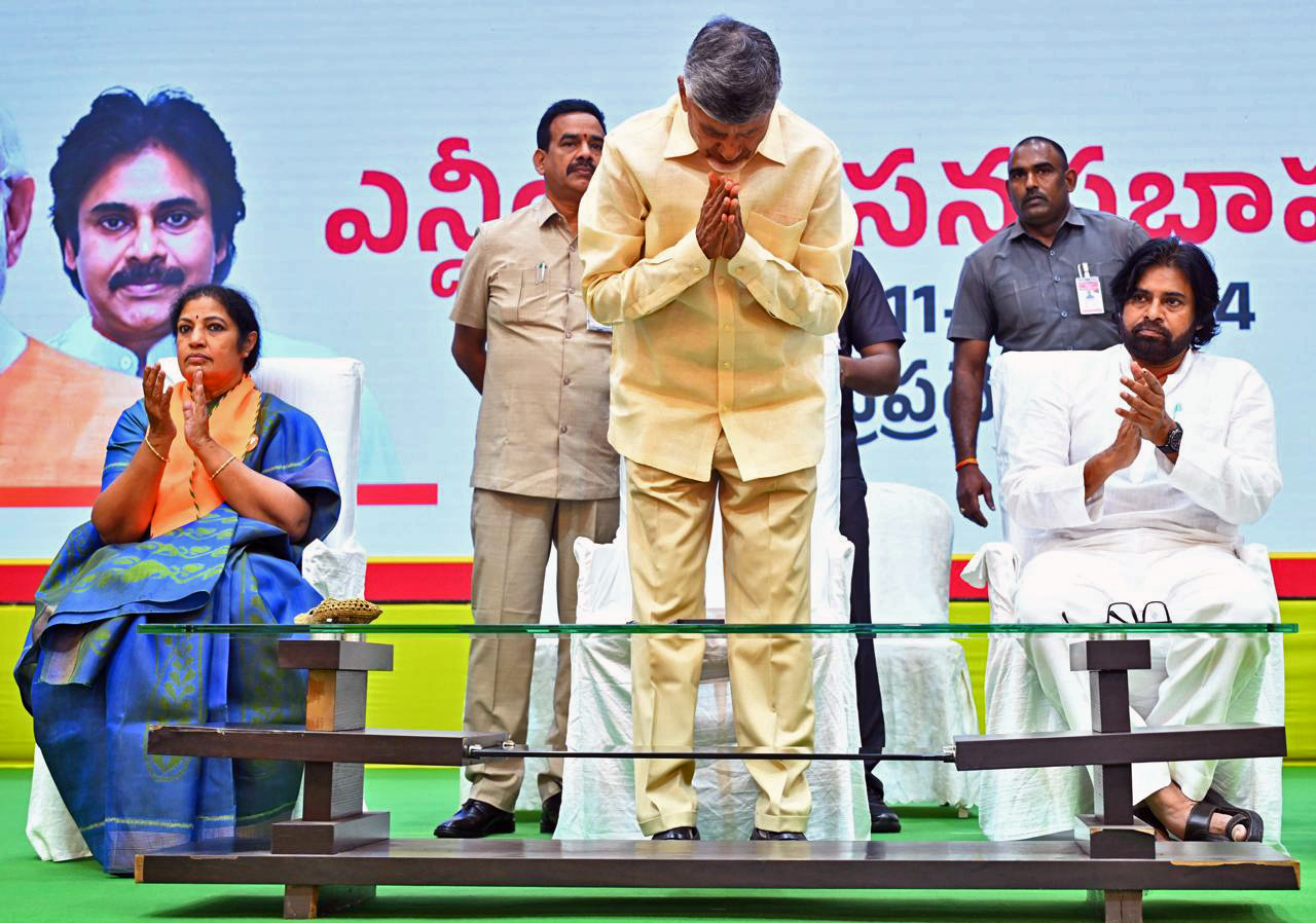 Chandrababu Naidu to be sworn in as Andhra chief minister today; PM Modi, Shah to attend.